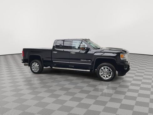 Used 2019 GMC Sierra 2500 Denali image 48