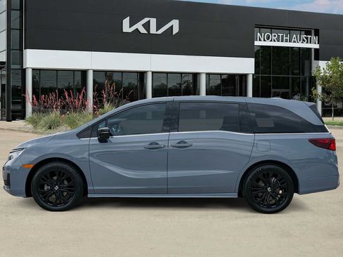 Used 2026 Honda Odyssey Sport-L image 3