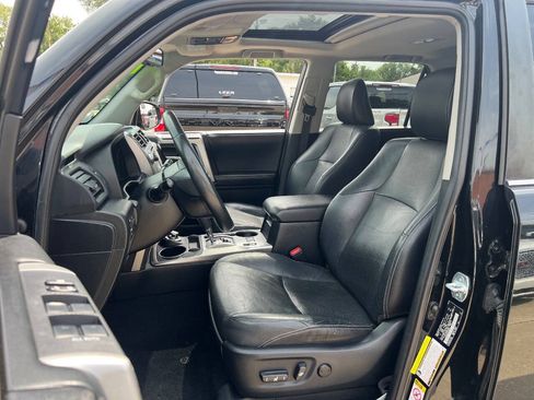 Used 2016 Toyota 4Runner Limited AWD/4WD image 10