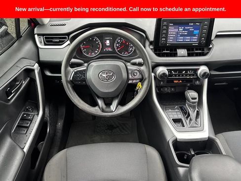 Used 2022 Toyota RAV4 LE AWD/4WD image 8