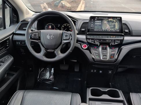 Used 2025 Honda Odyssey Elite image 8