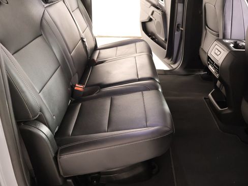 Used 2025 Chevrolet Silverado EV LT AWD/4WD image 15