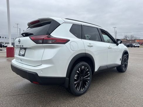 New 2026 Nissan Rogue SV image 6