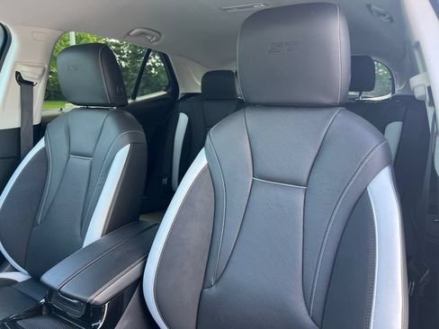 Used 2025 Buick Envision Sport Touring AWD/4WD image 15