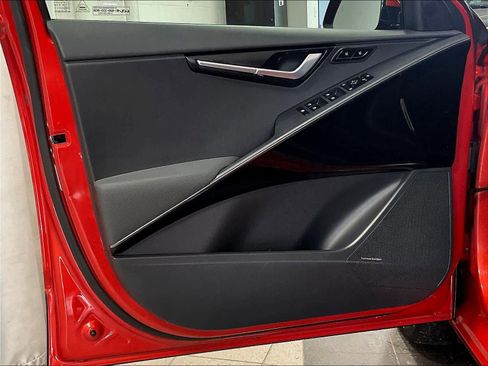 Used 2023 Kia Niro Wave w/ Wave Preserve Package image 9