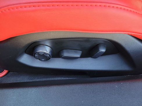 Used 2025 Chevrolet Corvette E-Ray w/ Stealth Interior Trim Package image 27