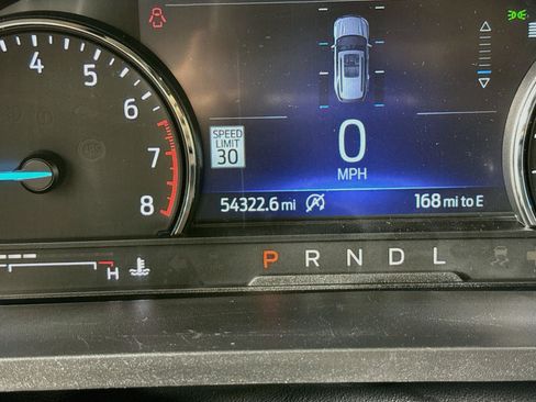 Used 2023 Ford Explorer Limited w/ Equipment Group 301A AWD/4WD image 13