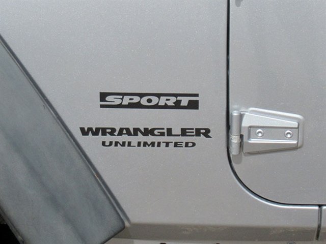 Used 2017 Jeep Wrangler Unlimited Sport w/ Quick Order Package 24S AWD/4WD image 30