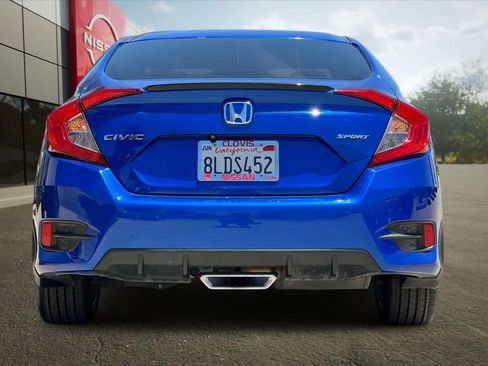 Used 2019 Honda Civic Sport image 8