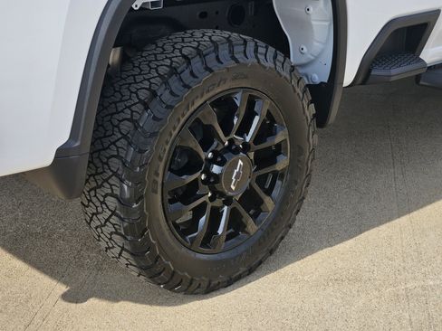 New 2026 Chevrolet Silverado 2500 LT w/ Trail Boss Package image 12