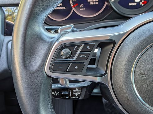 Certified 2023 Porsche Cayenne Platinum Edition AWD/4WD image 9