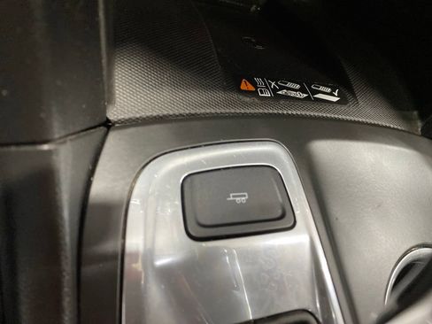 Used 2018 Chevrolet Equinox Premier FWD image 43