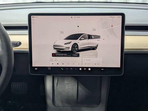 Used 2023 Tesla Model 3 Standard Range image 11