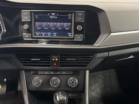 Used 2023 Volkswagen Jetta S image 15