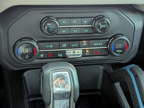 Used 2024 Ford Bronco Wildtrak AWD/4WD image 19