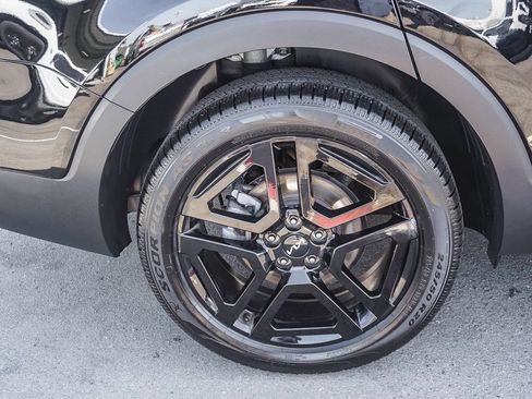 Used 2023 Kia Telluride EX X-Line AWD/4WD image 8