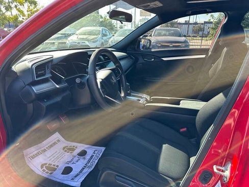 Used 2017 Honda Civic EX-T image 9