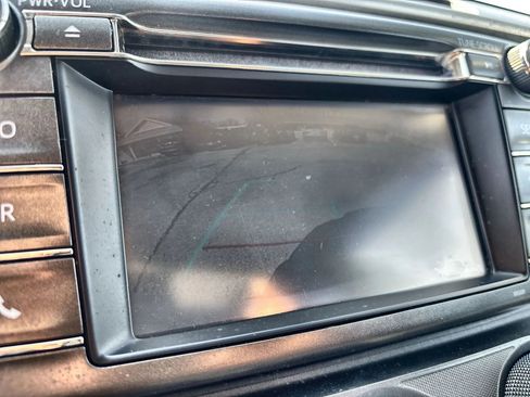 Used 2015 Toyota RAV4 LE image 22