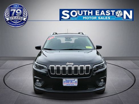 Used 2021 Jeep Cherokee Latitude Plus w/ Sun & Sound Group AWD/4WD image 3