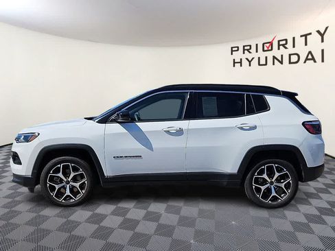 Used 2025 Jeep Compass Limited AWD/4WD image 7