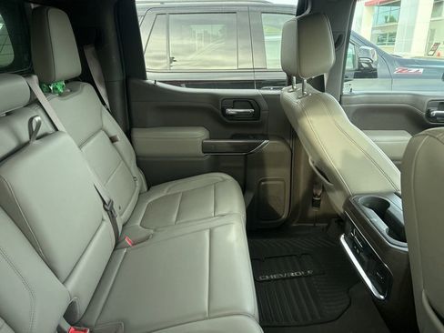 Used 2019 Chevrolet Silverado 1500 LTZ w/ Technology Package image 4