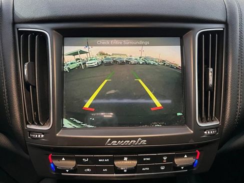 Used 2018 Maserati Levante S AWD/4WD image 10