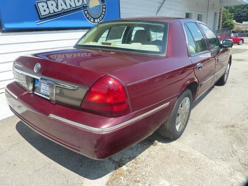 Used 2008 Mercury Grand Marquis GS RWD image 31