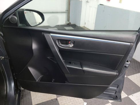 Used 2014 Toyota Corolla S FWD image 25