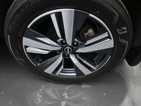 Used 2023 Nissan Rogue Platinum AWD/4WD image 19