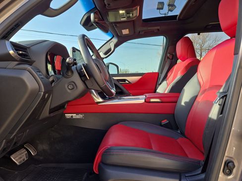 Used 2024 Lexus LX 600 F Sport image 16