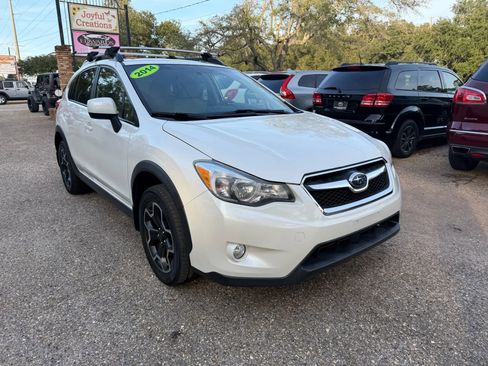 Used 2014 Subaru Crosstrek 2.0i Premium w/ Moonroof Package image 3