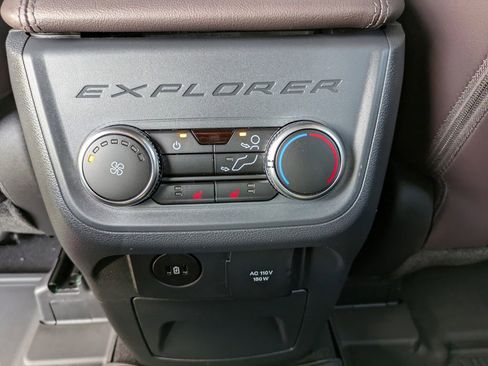 New 2026 Ford Explorer Platinum w/ LUX Leather Package image 19