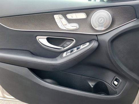 Used 2019 Mercedes-Benz C 300 4MATIC Sedan image 13