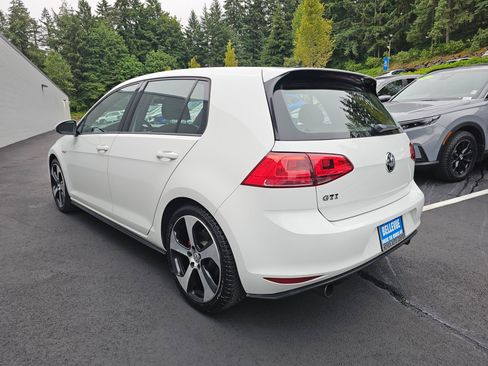 Used 2017 Volkswagen GTI S FWD image 5