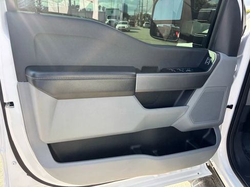 Used 2025 Ford F250 XLT image 12
