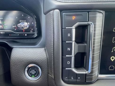 Certified 2023 GMC Yukon Denali w/ Advanced Technology Package AWD/4WD image 23