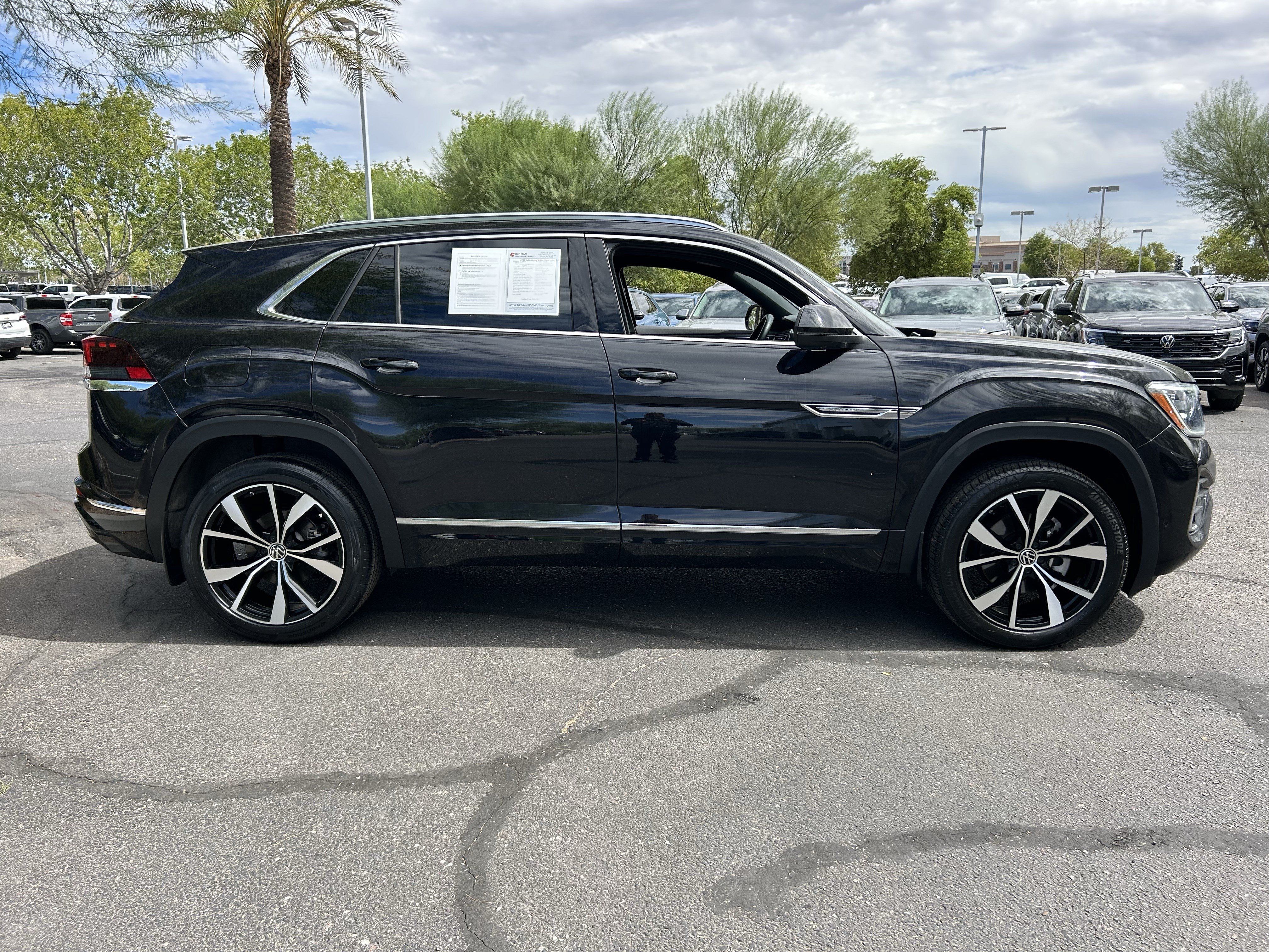 Certified 2024 Volkswagen Atlas Cross Sport SEL Premium R-Line AWD/4WD image 5