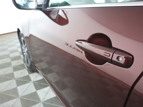 Used 2023 Nissan Sentra SV FWD image 8