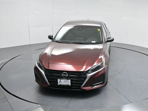 Used 2024 Nissan Altima 2.5 SV image 55