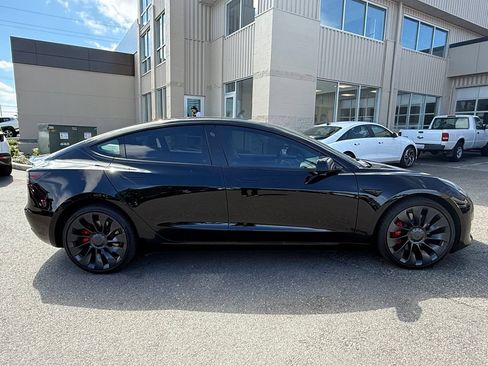 Used 2022 Tesla Model 3 Performance AWD/4WD image 2