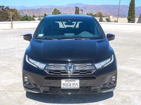 Certified 2025 Honda Odyssey Sport-L image 2