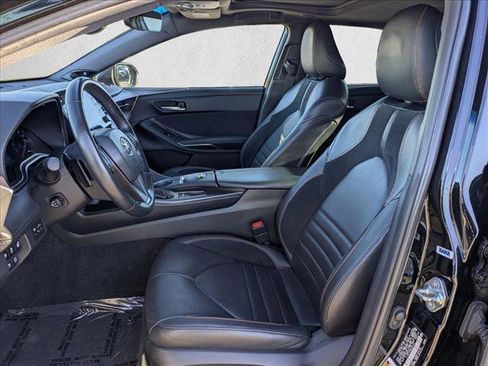 Used 2019 Toyota Avalon Touring image 17