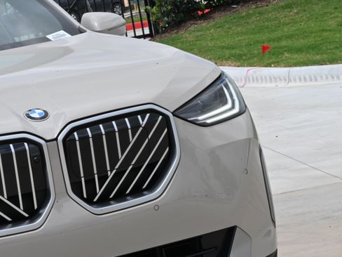 Certified 2026 BMW X3 xDrive30 AWD/4WD image 10