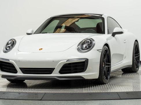 Used 2018 Porsche 911 Carrera 4S AWD/4WD image 7