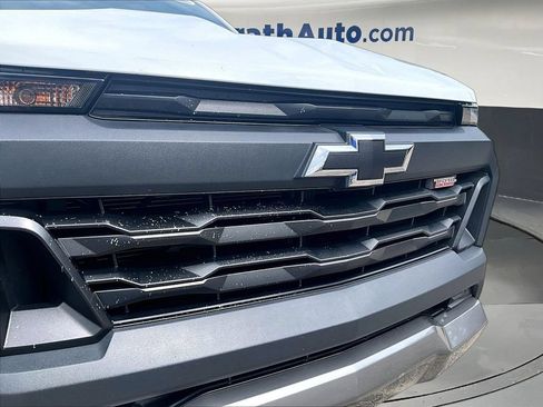 Used 2024 Chevrolet Colorado Trail Boss AWD/4WD image 35