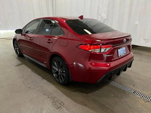 Certified 2024 Toyota Corolla SE w/ SE Package AWD/4WD image 6