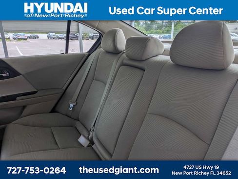 Used 2015 Honda Accord LX image 13