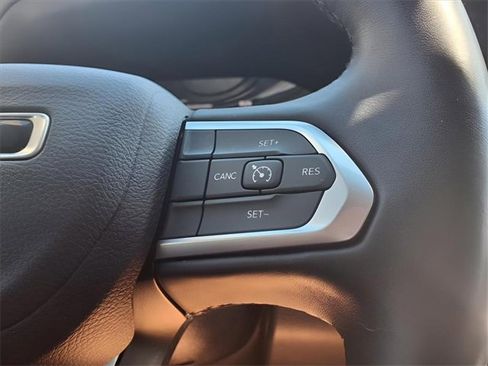 Used 2022 Jeep Compass Latitude image 26