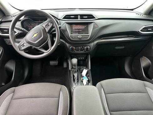 Used 2023 Chevrolet TrailBlazer LT FWD image 19
