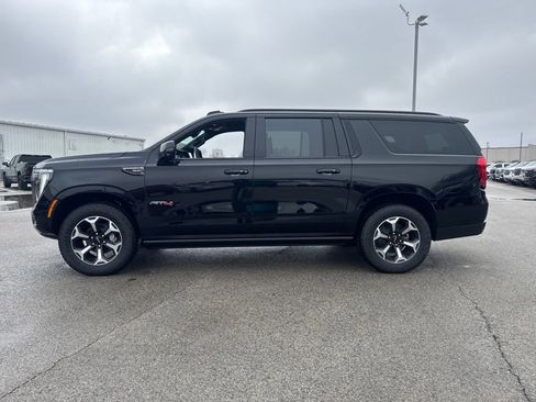 New 2026 GMC Yukon XL AT4 w/ AT4 Premium Plus Package image 3